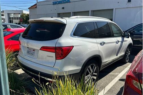2017 Honda Pilot Touring