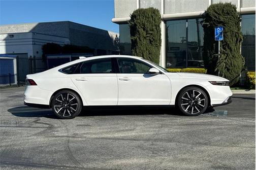 2025 Honda Accord Hybrid Touring