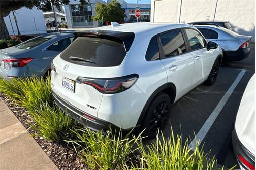 2023 Honda HR-V 2WD Sport
