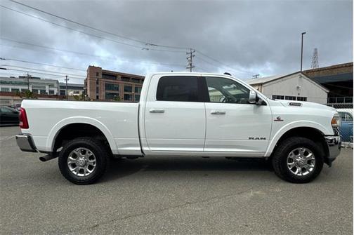 2022 RAM 2500 Laramie Crew Cab 4x4 6'4' Box