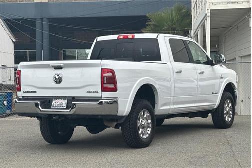 2022 RAM 2500 Laramie Crew Cab 4x4 6'4' Box