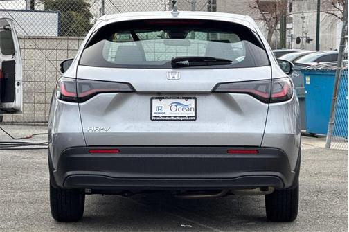 2025 Honda HR-V LX