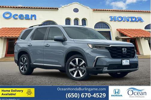 2025 Honda Pilot Touring 8-Passenger