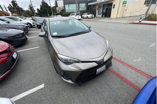 2018 Toyota Corolla SE