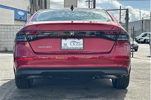 2025 Honda Accord LX 1.5T