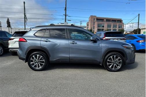 2022 Toyota Corolla Cross XLE