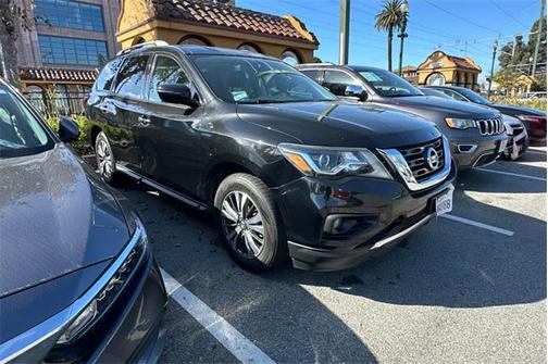 2019 Nissan Pathfinder SV