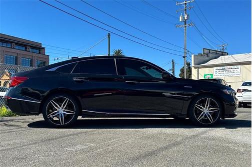 2022 Honda Accord Hybrid Touring