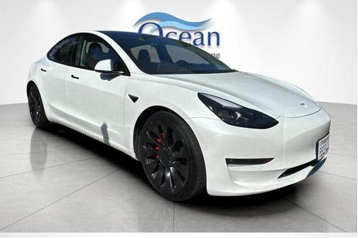 Pearl White Multi-Coat 2022 Tesla Model 3 Performance