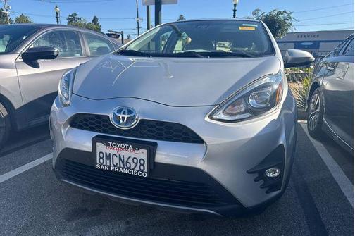 Classic Silver Metallic 2018 Toyota Prius c Four