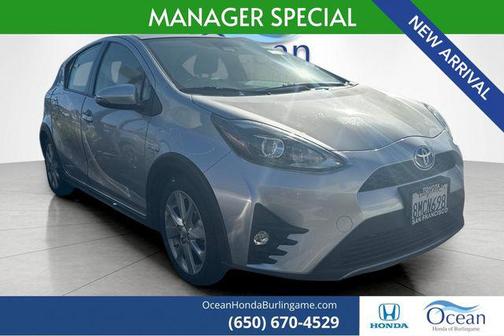 Classic Silver Metallic 2018 Toyota Prius c Four