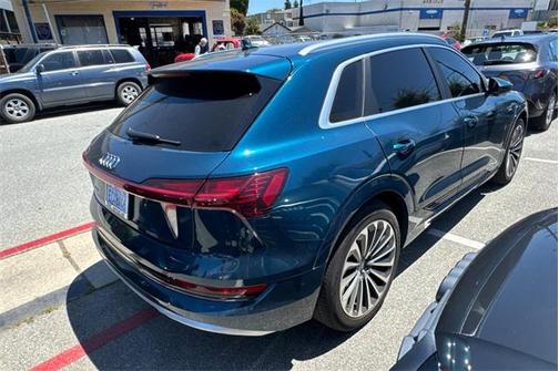 2019 Audi e-tron Premium Plus