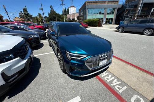2019 Audi e-tron Premium Plus