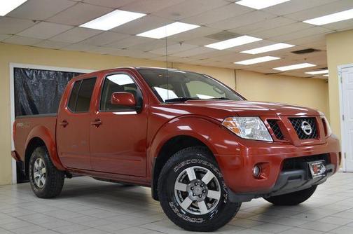 Photo 3 of 32 of 2012 Nissan Frontier Pro-4X