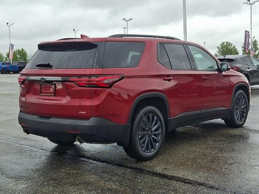 Radiant Red Tintcoat 2023 Chevrolet Traverse AWD 4dr RS