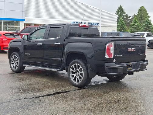 Carbon Black Metallic 2020 GMC Canyon 4WD Crew Cab 128" Denali