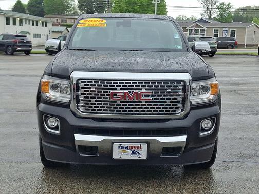 Carbon Black Metallic 2020 GMC Canyon 4WD Crew Cab 128" Denali
