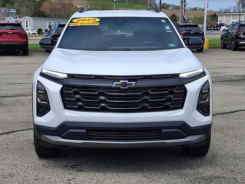 Summit White 2025 Chevrolet Equinox 1LT