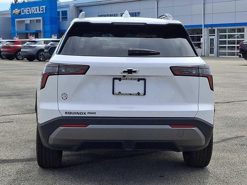 Summit White 2025 Chevrolet Equinox 1LT