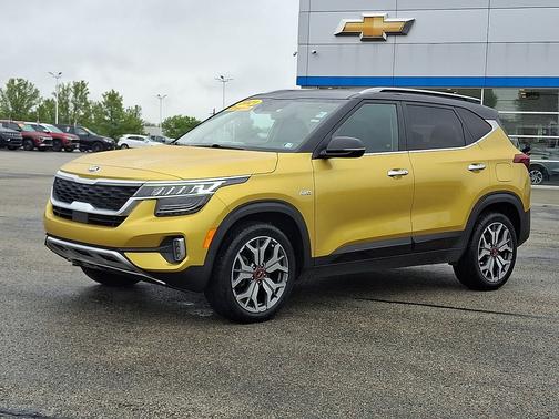 Starbright Yellow/Black Roof 2021 Kia Seltos SX DCT AWD