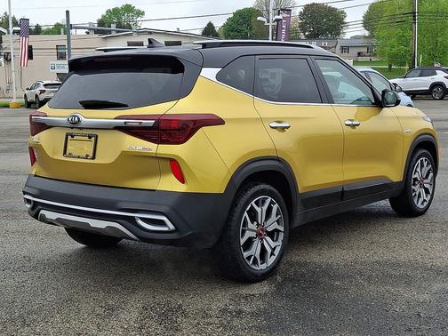Starbright Yellow/Black Roof 2021 Kia Seltos SX DCT AWD