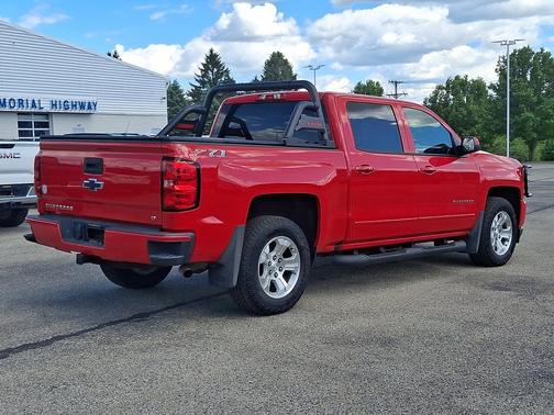 Red Hot 2018 Chevrolet Silverado 1500 4WD Crew Cab 143.5" LT w/2LT