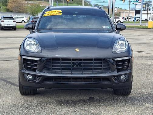 Black 2018 Porsche Macan S AWD