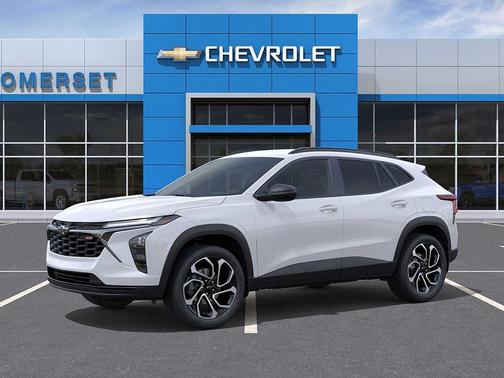 Summit White 2026 Chevrolet Trax FWD 2RS