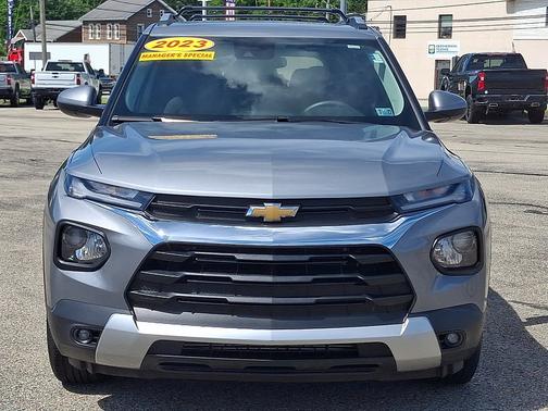 Sterling Gray Metallic 2023 Chevrolet Trailblazer FWD 4dr LT