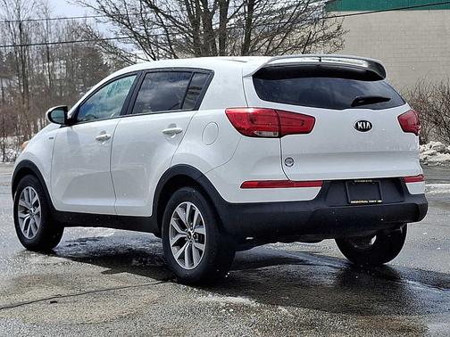 Clear White 2016 Kia Sportage AWD 4dr LX