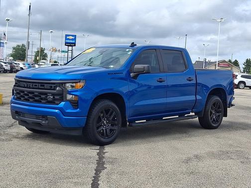 Glacier Blue Metallic 2022 Chevrolet Silverado 1500 2WD Crew Cab 147" Custom