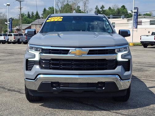 Dark Ash Metallic 2024 Chevrolet Silverado 1500 4WD Crew Cab 147" LT w/2FL