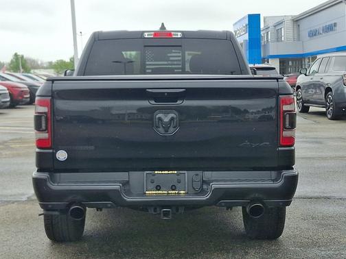 Diamond Black Crystal Pearlcoat 2023 RAM 1500 Big Horn 4x4 Crew Cab 5'7" Box