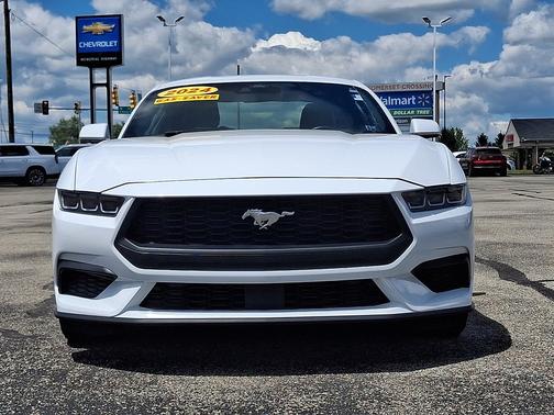 Oxford White 2024 Ford Mustang EcoBoost Fastback