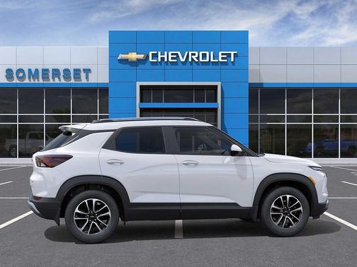 Summit White 2026 Chevrolet Trailblazer LT