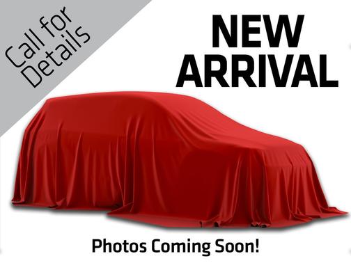 Summit White 2022 Chevrolet Suburban 4WD 4dr LT