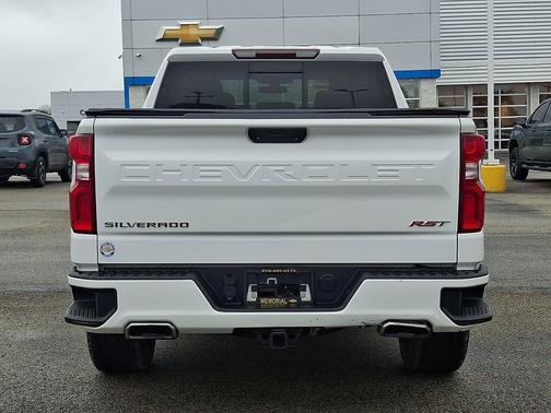 Summit White 2021 Chevrolet Silverado 1500 4WD Crew Cab 147" RST