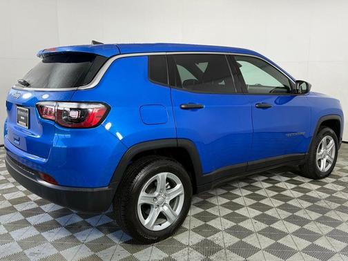 2023 Jeep Compass Sport