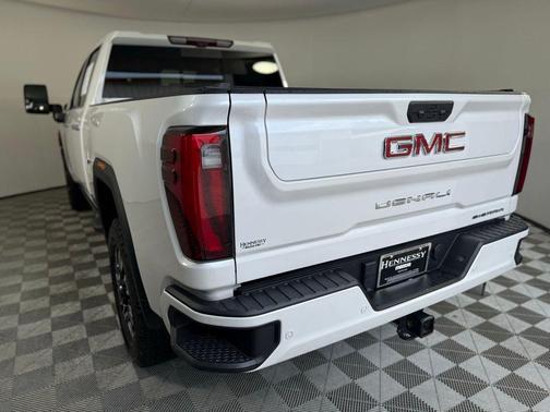 2024 GMC Sierra 2500 Denali