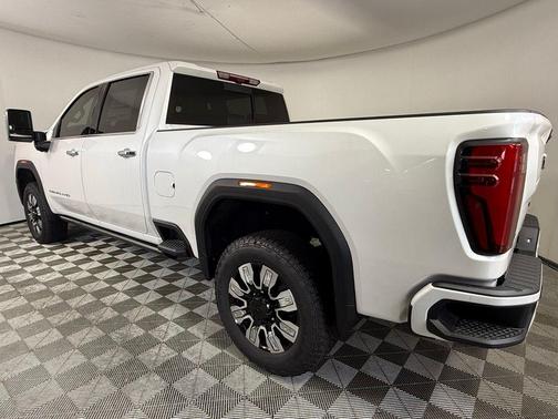 2025 GMC Sierra 2500 Denali