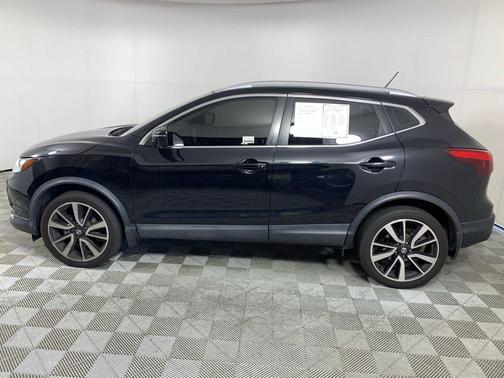 2017 Nissan Rogue Sport SL