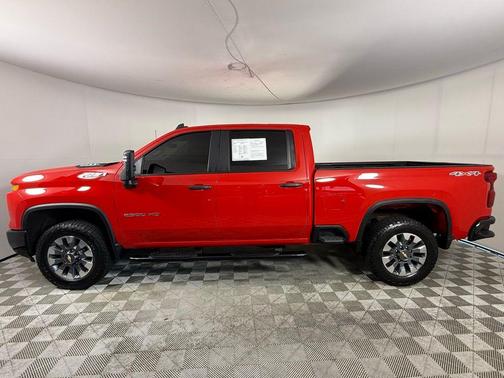 2024 Chevrolet Silverado 2500 Custom