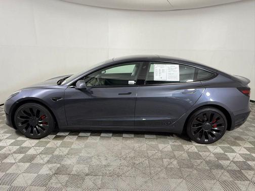 2023 Tesla Model 3 Performance
