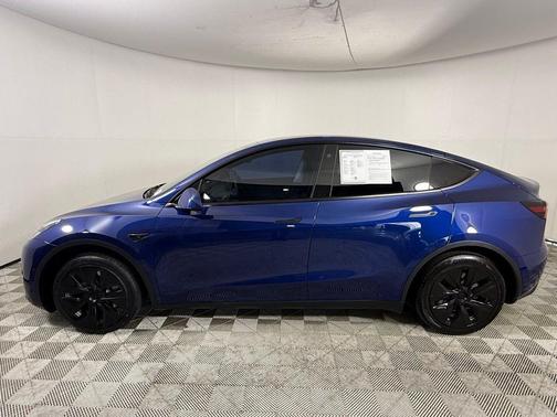 2021 Tesla Model Y Standard Range