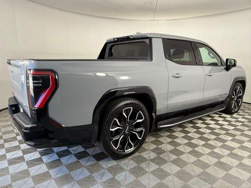 2025 GMC Sierra EV Denali