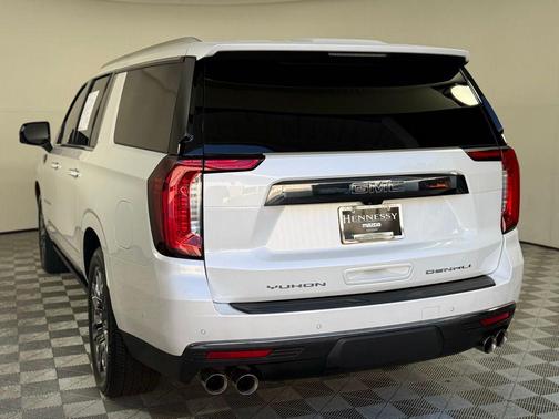 2023 GMC Yukon XL Denali Ultimate