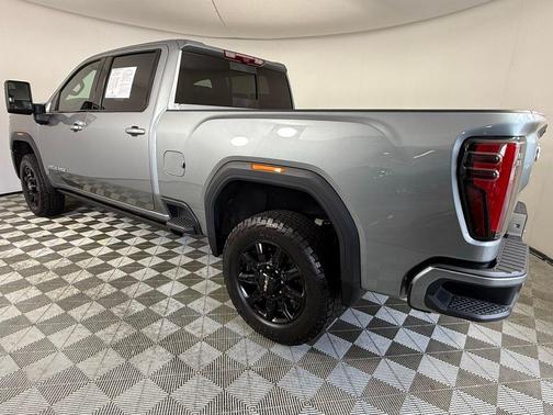2024 GMC Sierra 2500 AT4
