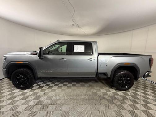 2024 GMC Sierra 2500 AT4