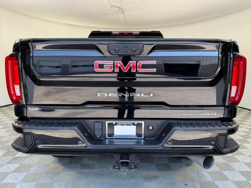 2023 GMC Sierra 2500 Denali
