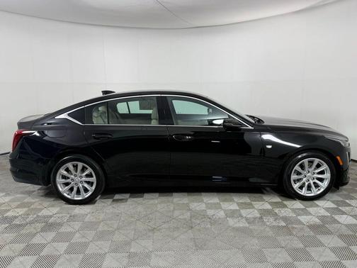 2022 Cadillac CT5 Luxury RWD